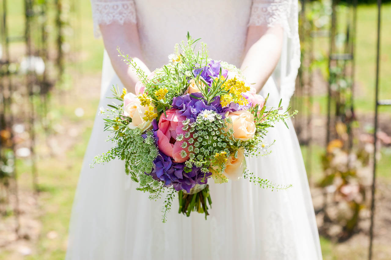 close up photo of bride's bouquet.