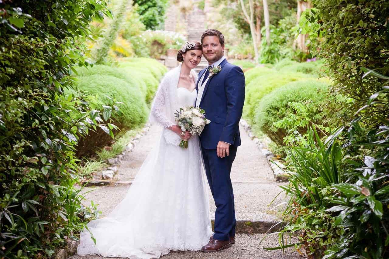 bride and groom in Abbey Gardens