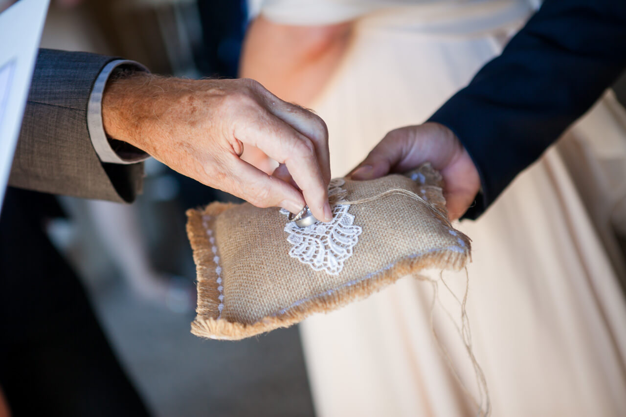 rings on hessian cushion