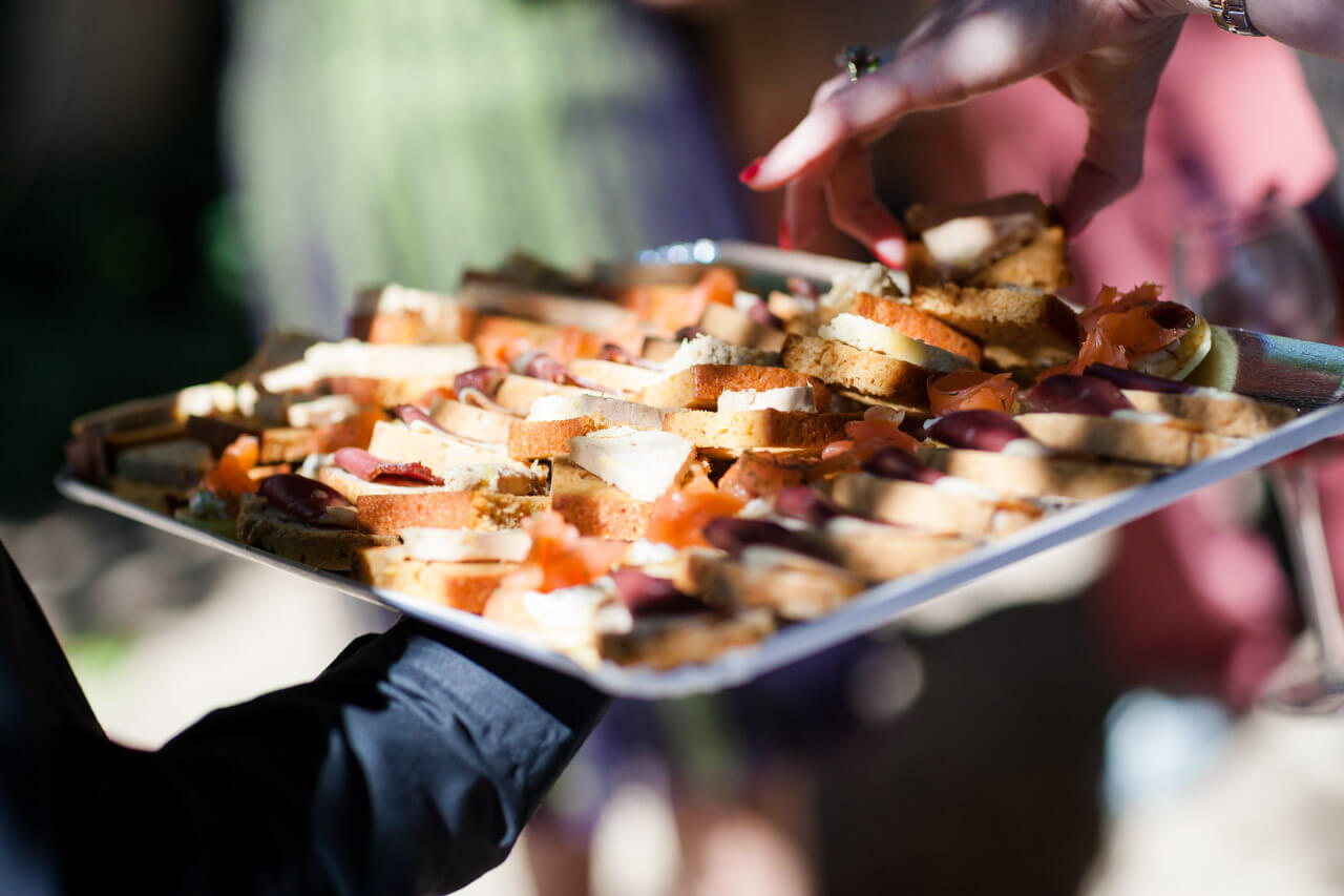 tray of food 