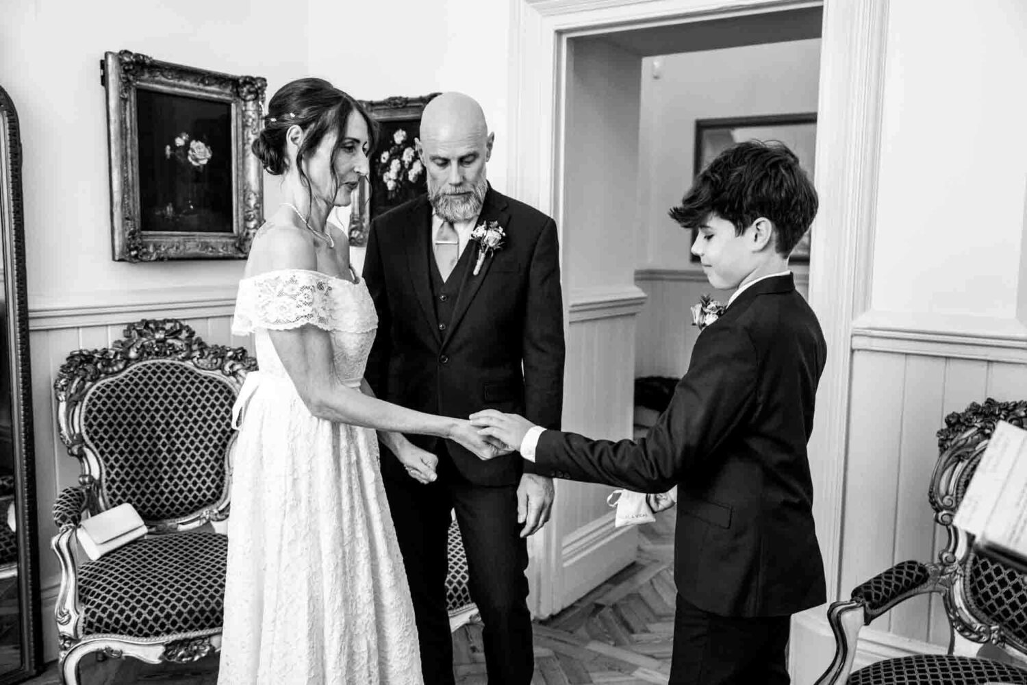 son-giving-ring-to-mum-brighton-town-hall-weddign