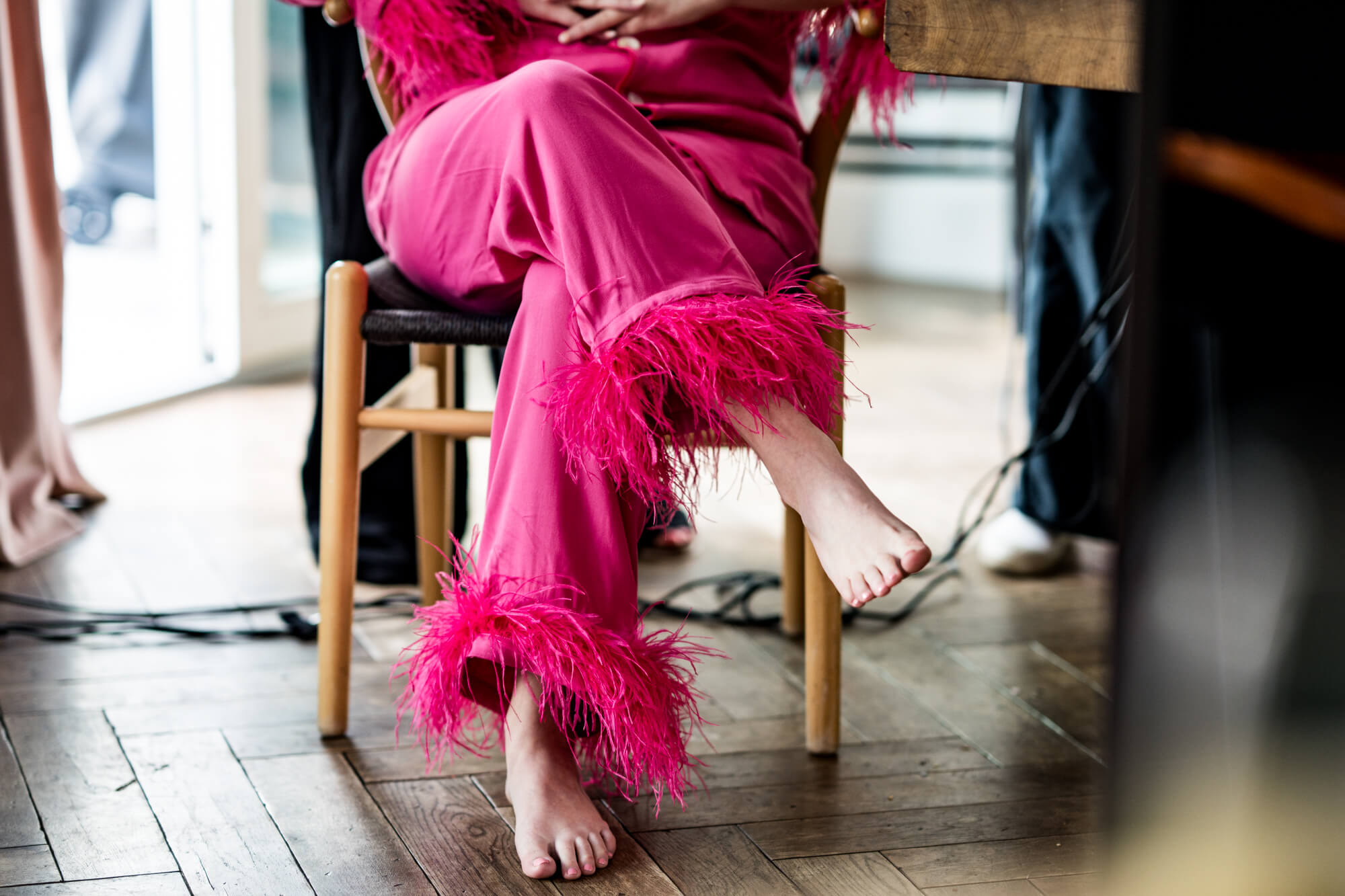 Wedding guest in pink pre-wedding.